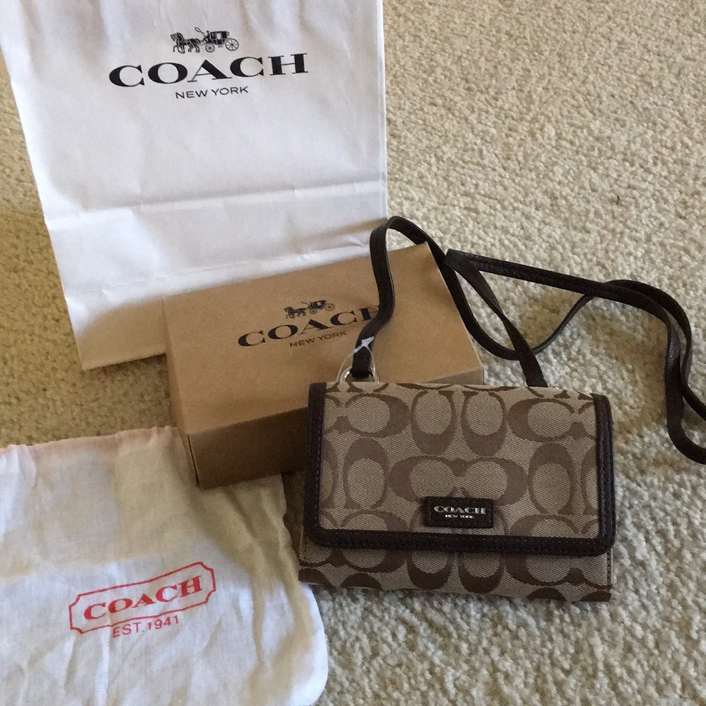 NEW Coach Signature Phone Crossbody Wallet Bag